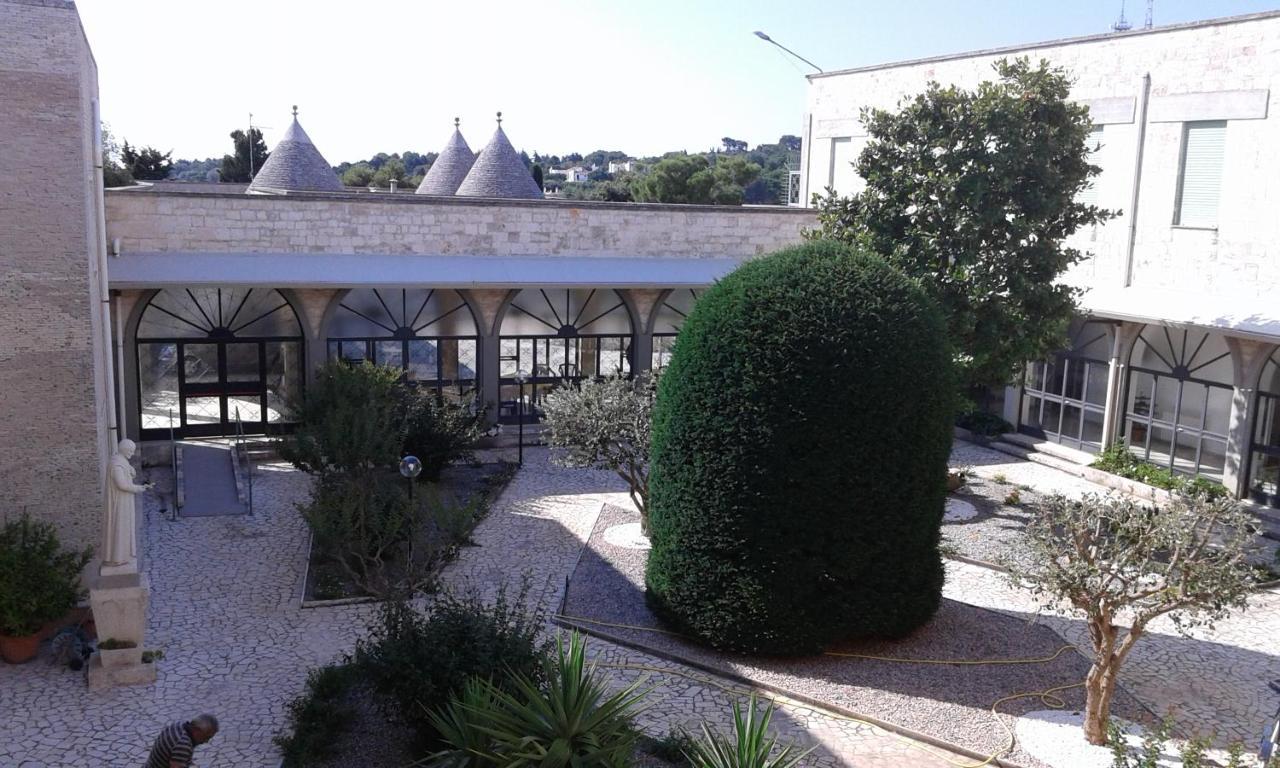 Trullo Dell'Immacolata - Casa Vacanze Gestita Da Suore Selva Di Fasano Eksteriør billede